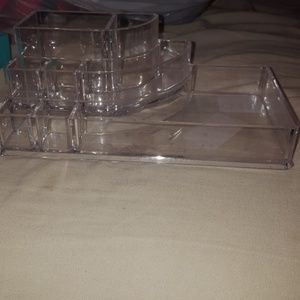 Makeup organizer